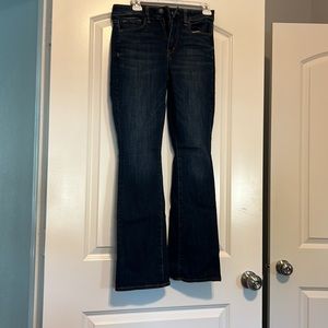 American Eagle Hi-Rise Skinny Kick, Size 4 Short
